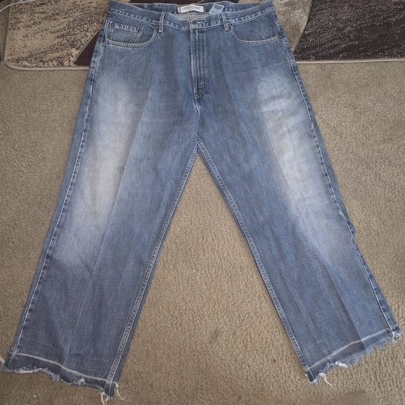 Levi's Blue 569 Wide Leg Faded Relaxed Jeans with Vintage Wash - Picture 1 of 15